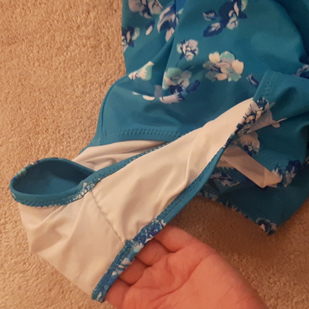 Cupshe Ruffle Floral One Piece - Picture 6 of 6